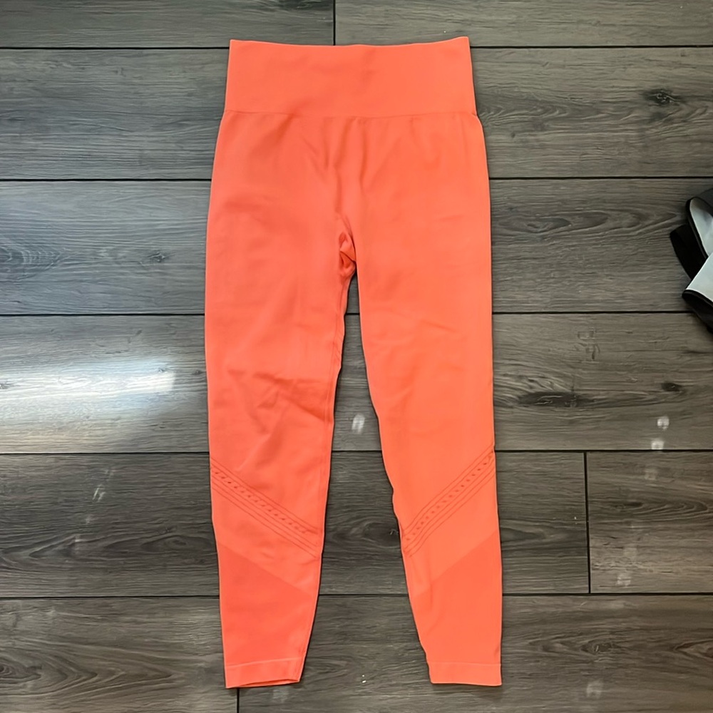 Joylab coral atheltic leggings, size M